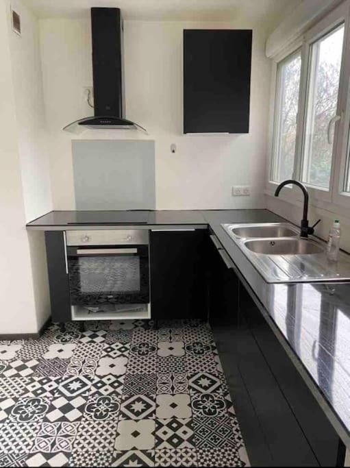 Appartement Ping-Pong Proche Gare Gagny エクステリア 写真