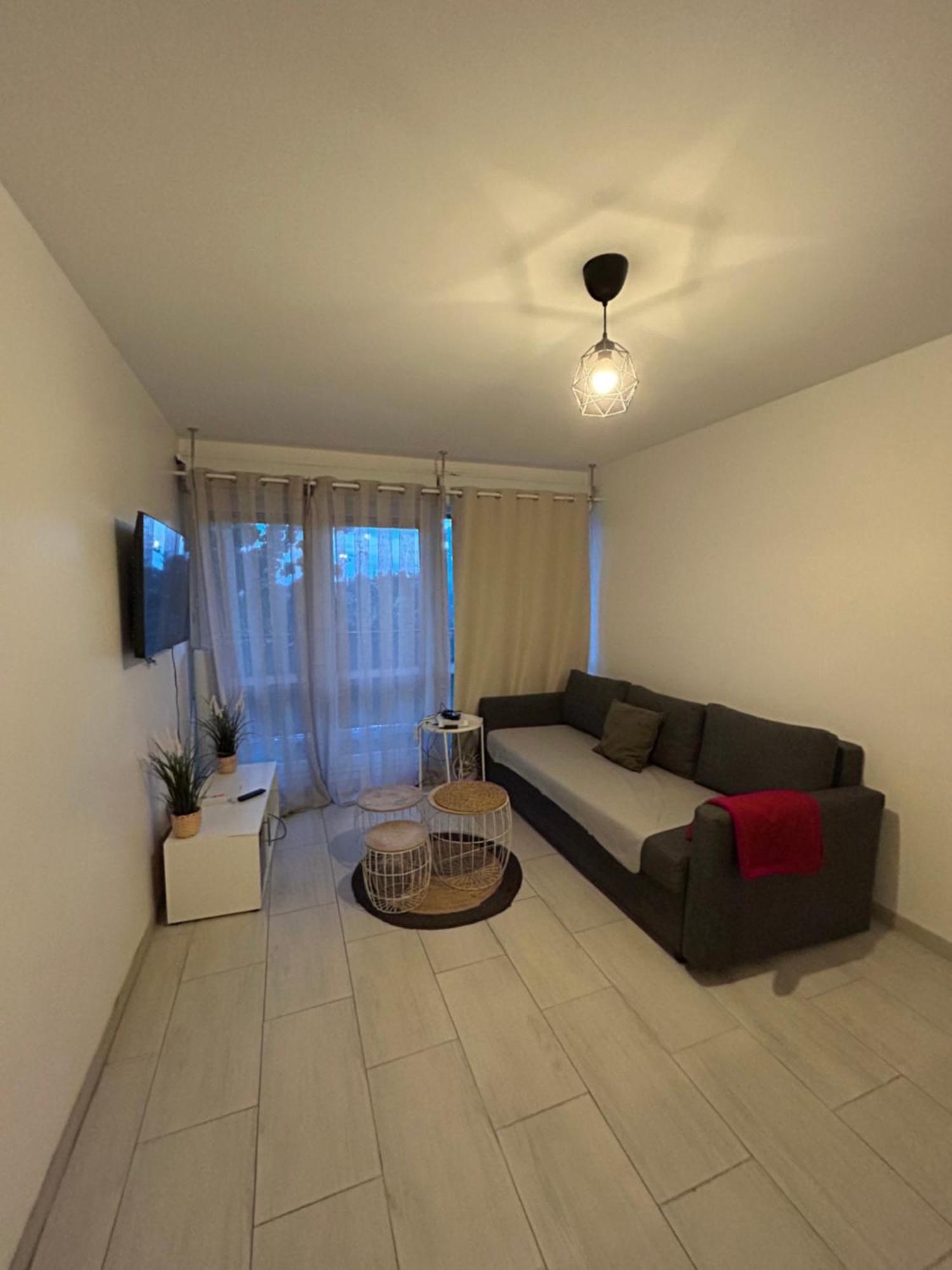 Appartement Ping-Pong Proche Gare Gagny エクステリア 写真